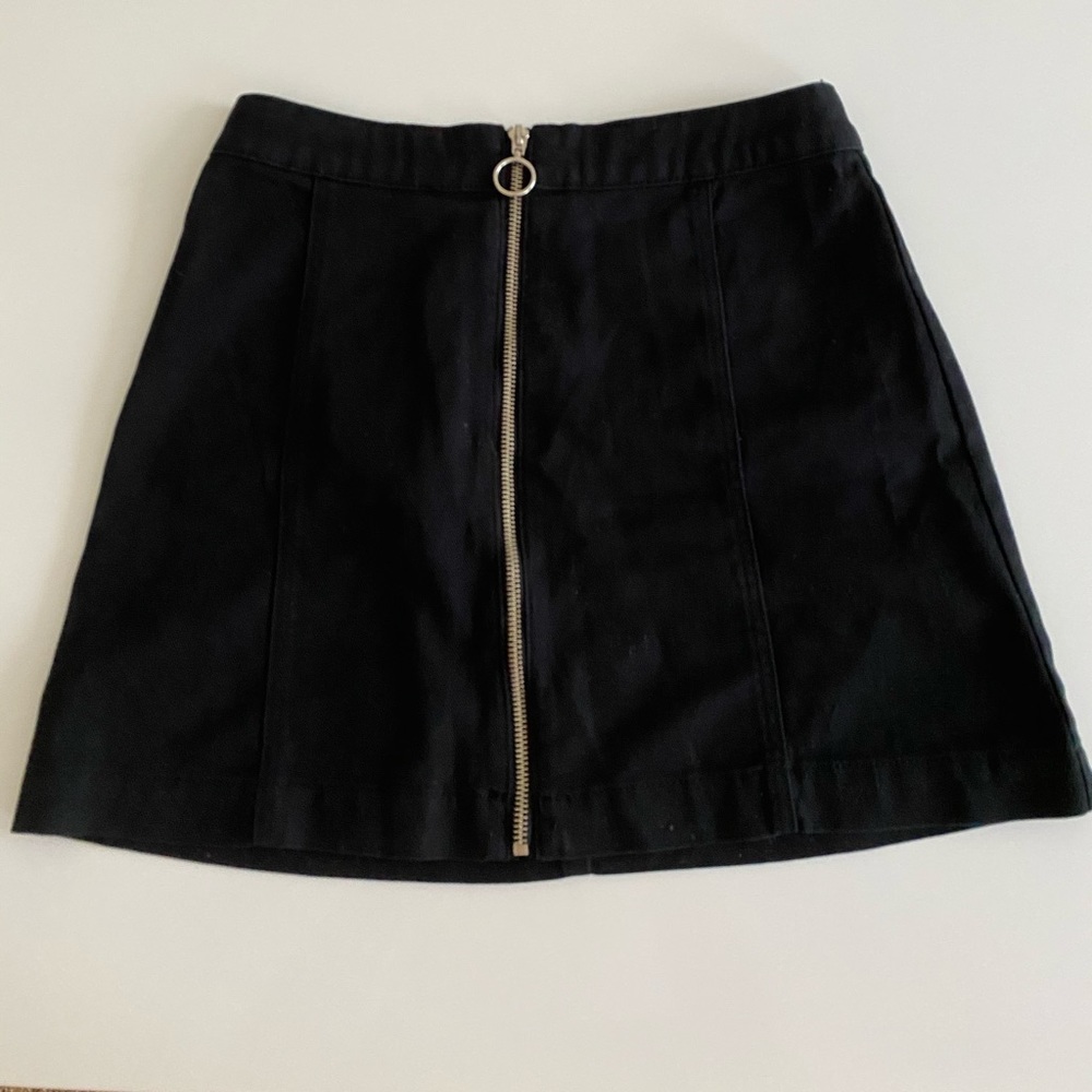 H&M black denim zip down skirt